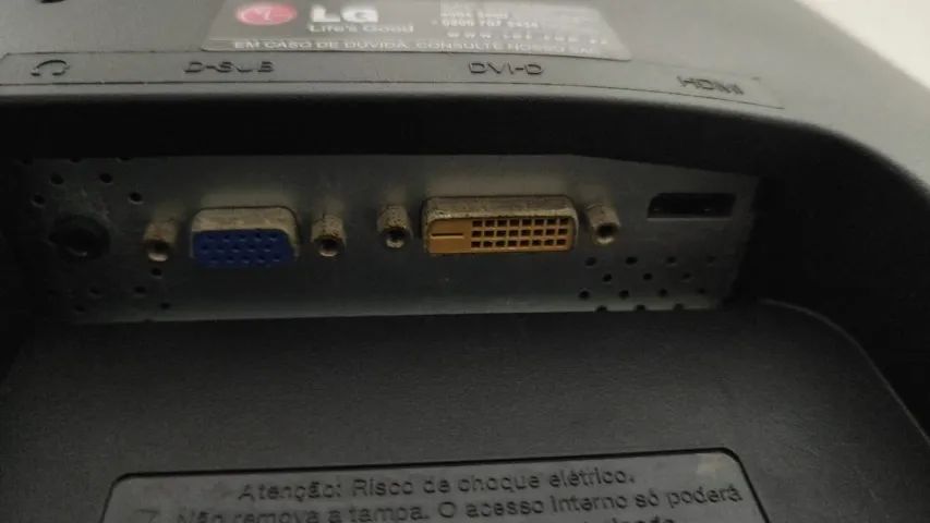 Monitor LG Flatron 21,5 Polegadas LCD - FullHD64208800712962122