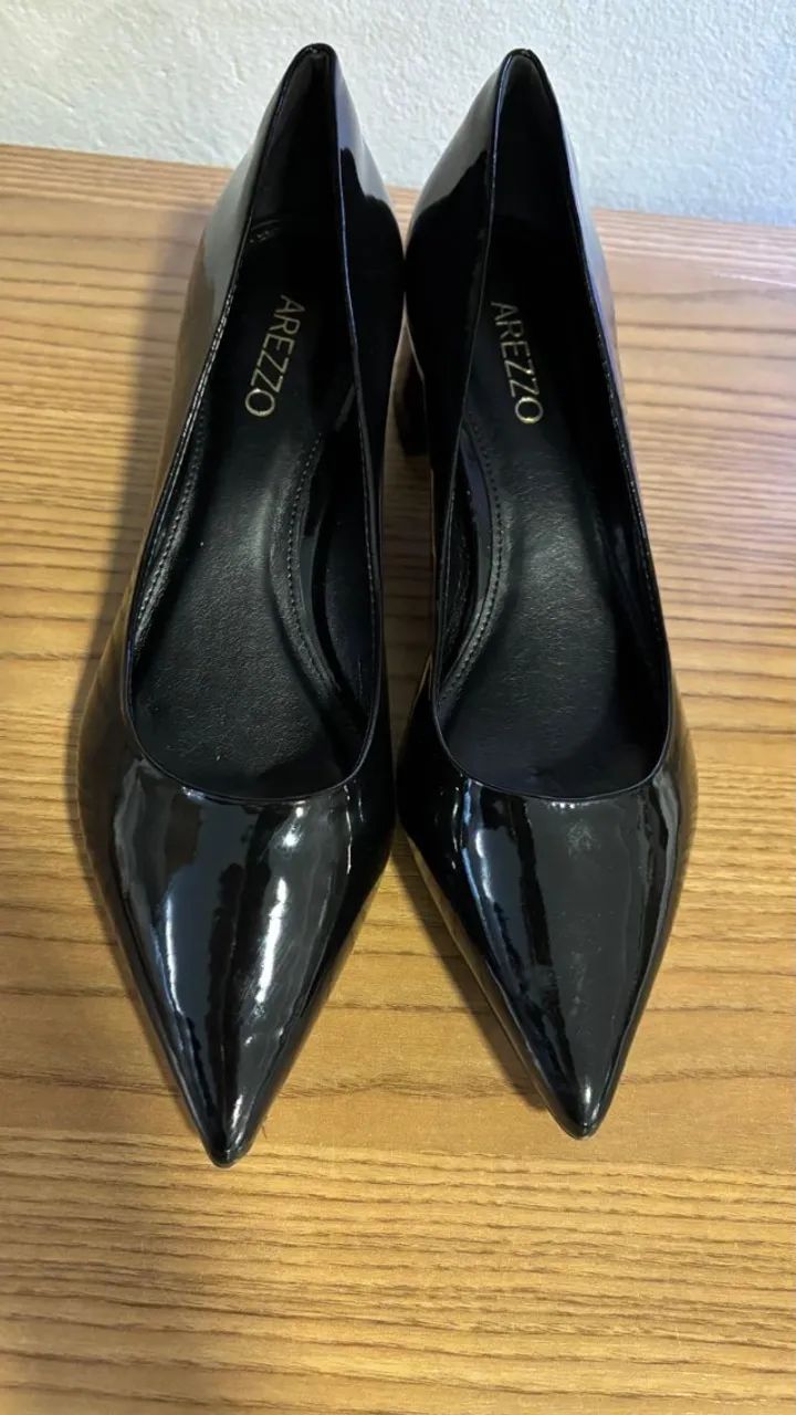 Scarpin Arezzo preto NOVO - Foto 3