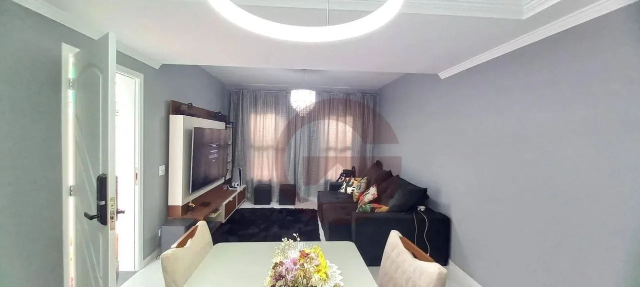 Lindo Sobrado em Condomínio Fechado