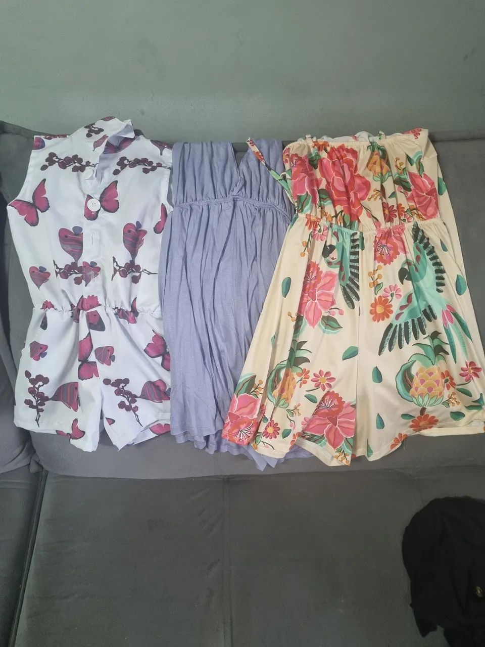 3 Blusas Estampadas - Tamanho M - Foto 3