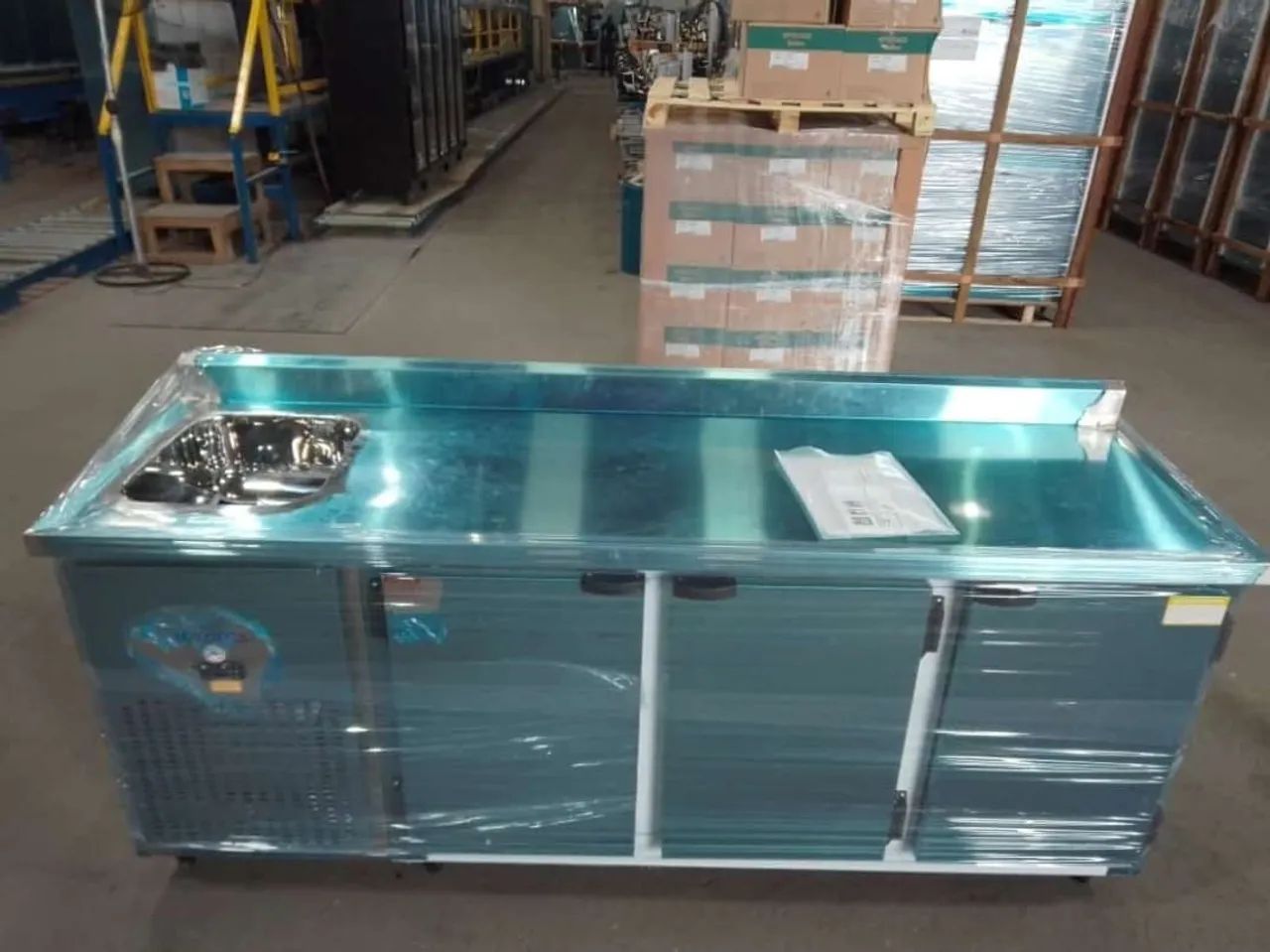 R1 Balcão 3 portas refrigerado com 1 cuba lado esquerdo Kofisa 