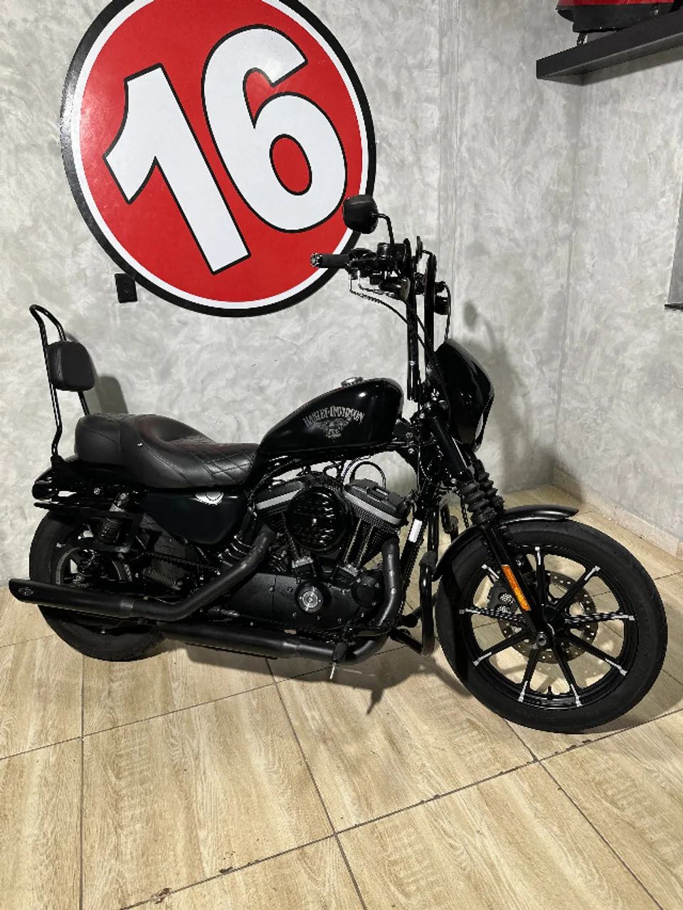 Harley Davidson Sportster 883 Iron 2017 Preta Fosca. - Foto 4