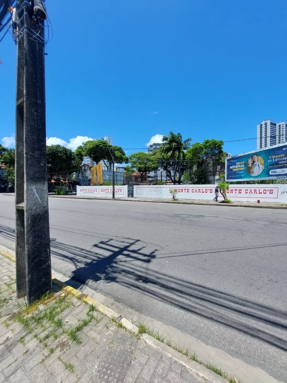 ALUGO TERRENO MADALENA