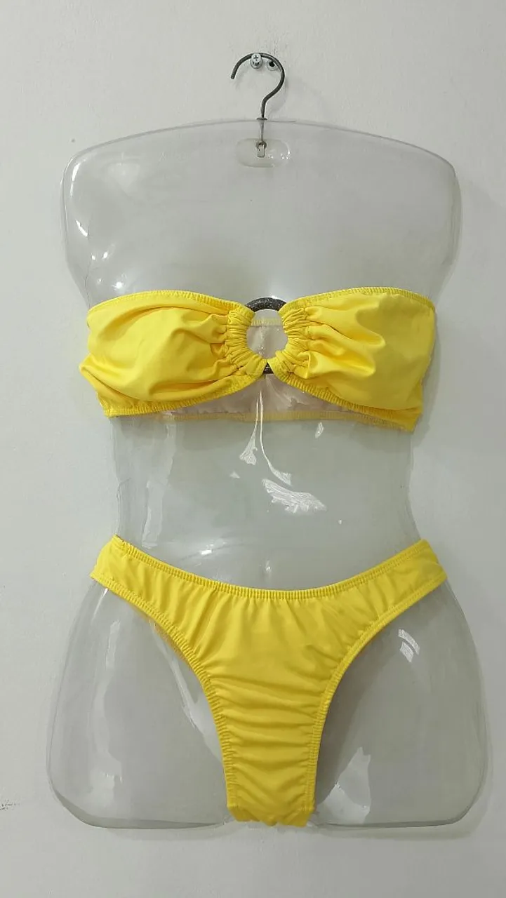 Biquíni Amarelo com Detalhe no Top