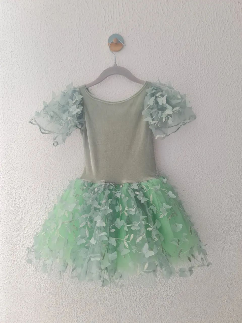 Fantasia - Vestido Infantil Verde com Detalhes de Borboletas - 4/5 anos