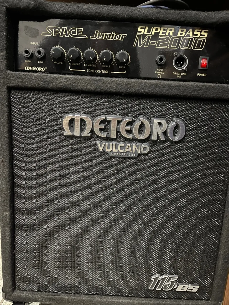 Amplificador Meteoro Space Junior M-2000 Super Bass