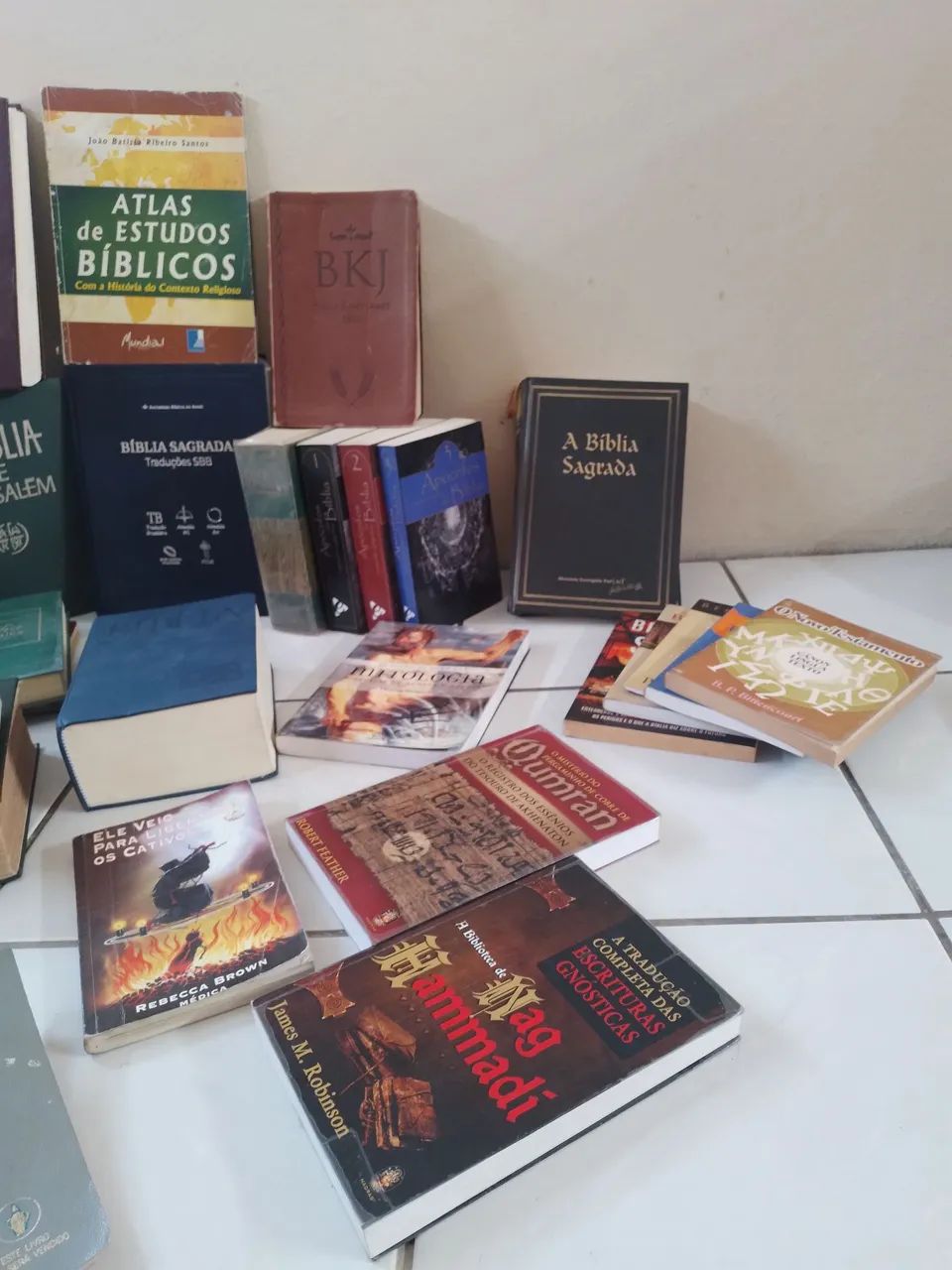 Livros de Bíblia e Religião - Variados - Foto 5