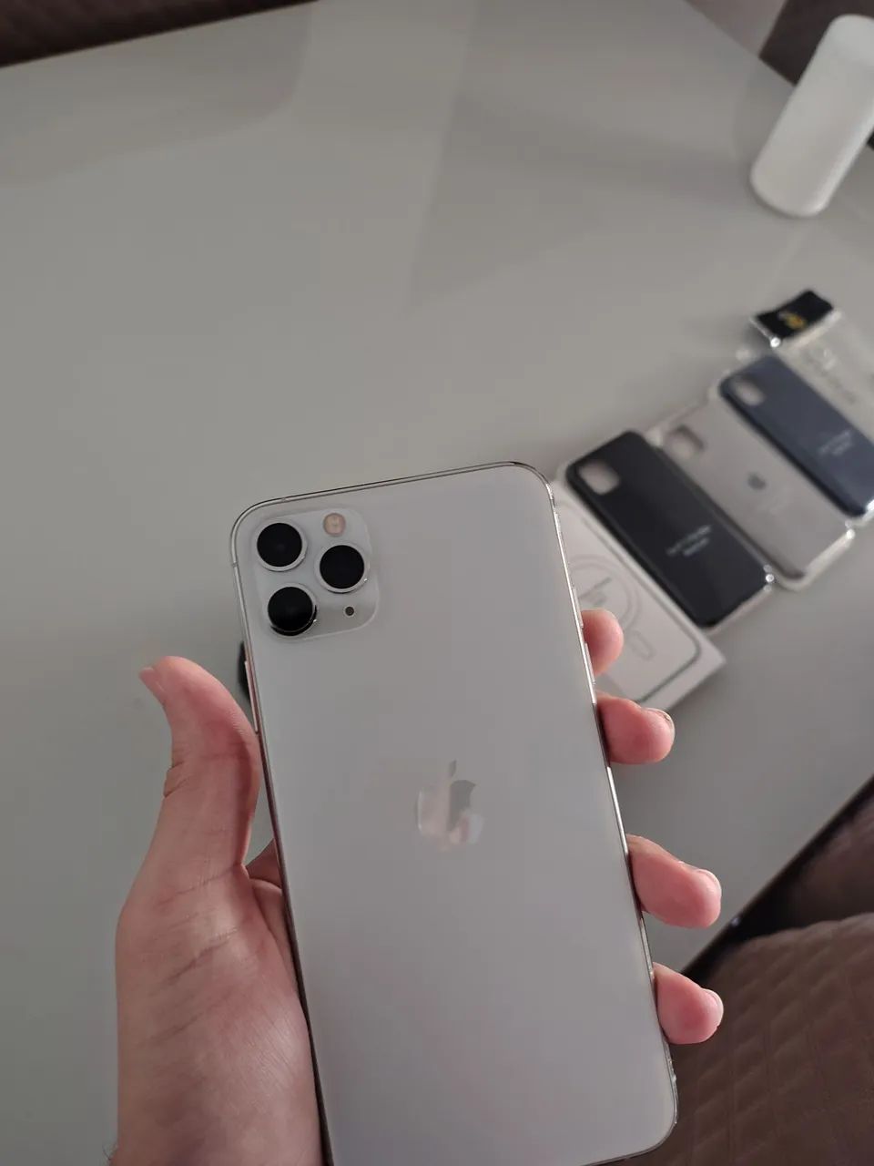 iPhone 11 Pro Max 256gb - Bateria 75% - Celulares e Smartphones