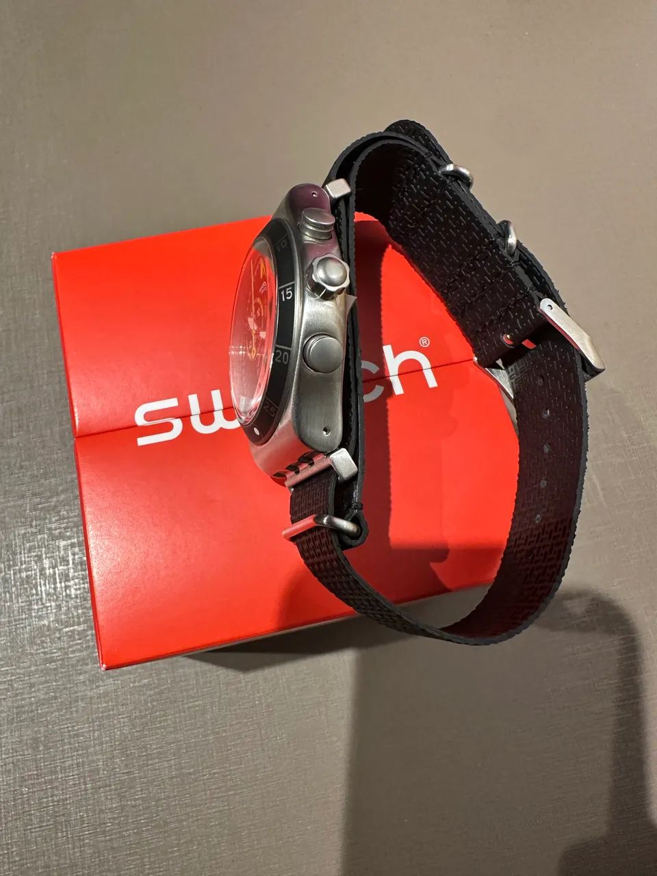 Relógio Swatch Irony quartz - 44mm orange teeth original e completo - Foto 4