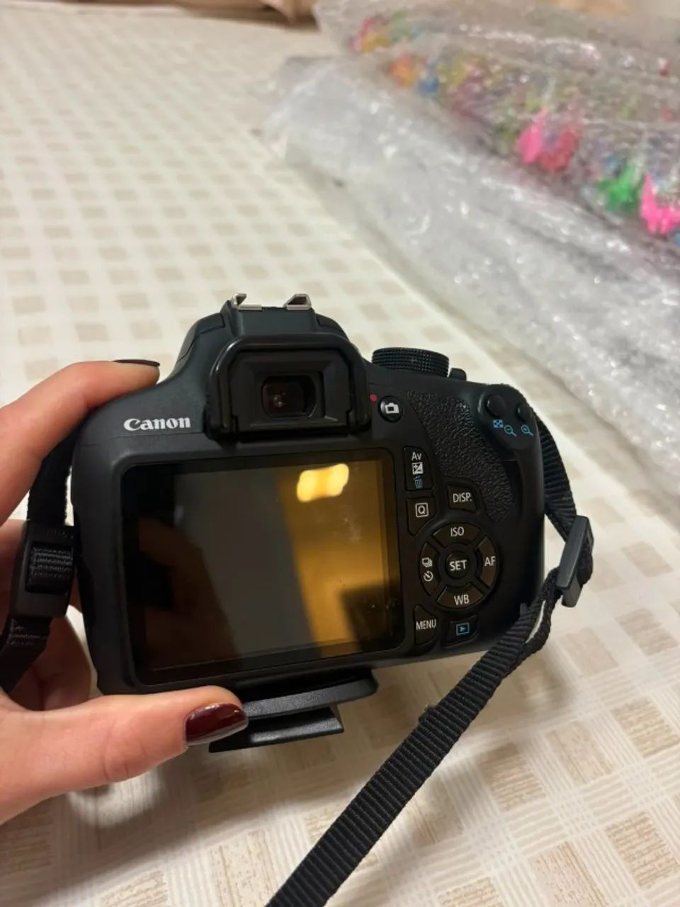 Camera Canon T5 (pouco usada) com tripé - Foto 4