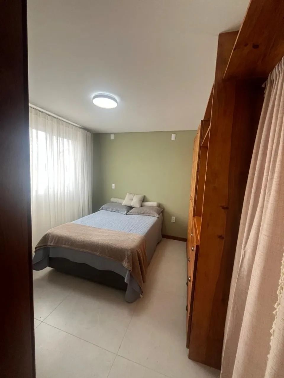 Apartamento rústico térreo com jardim com aquele charme de casa.   - Foto 5