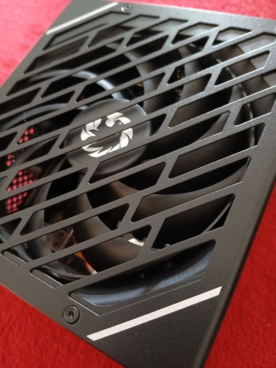 Fonte GameMax GX1050 Pro 1050W 80 Plus Platinum Full Modular ATX 3.0 - Foto 2