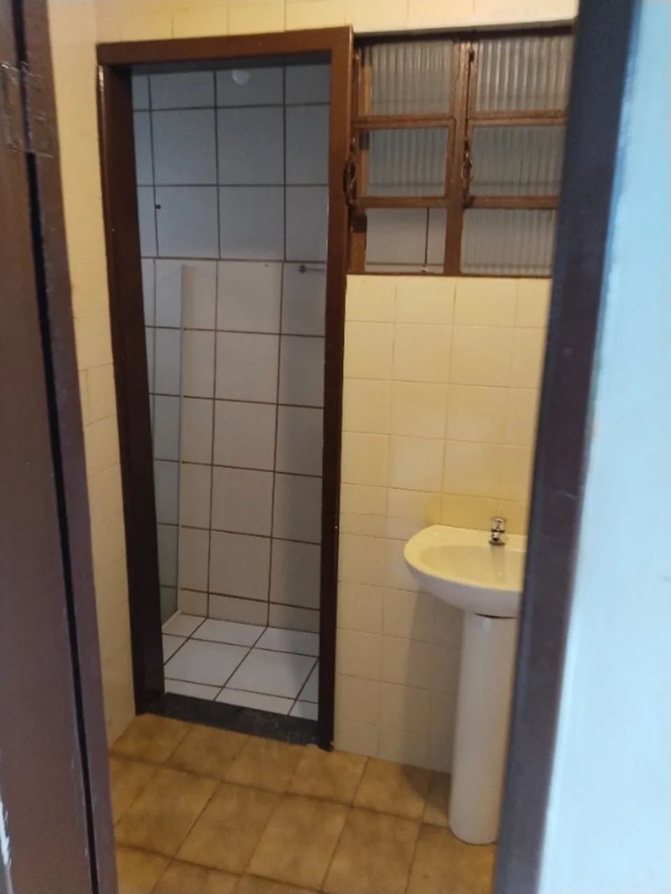 Casa com 2 quartos na Costeira 