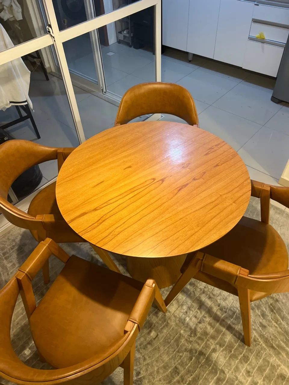 4 Cadeiras de couro  - Foto 2