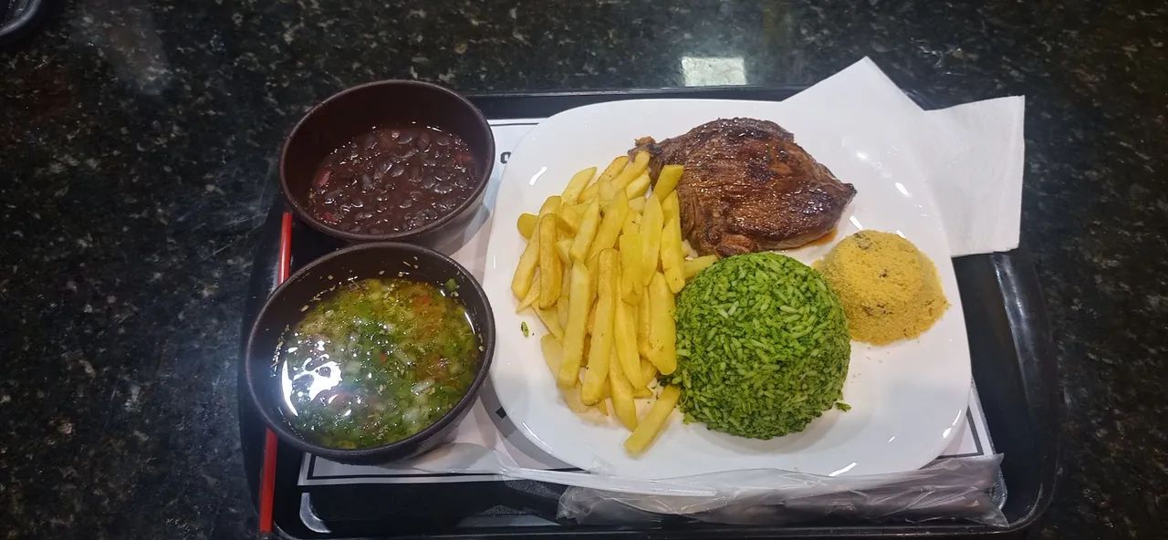 Cozinheira(o) com experiencia