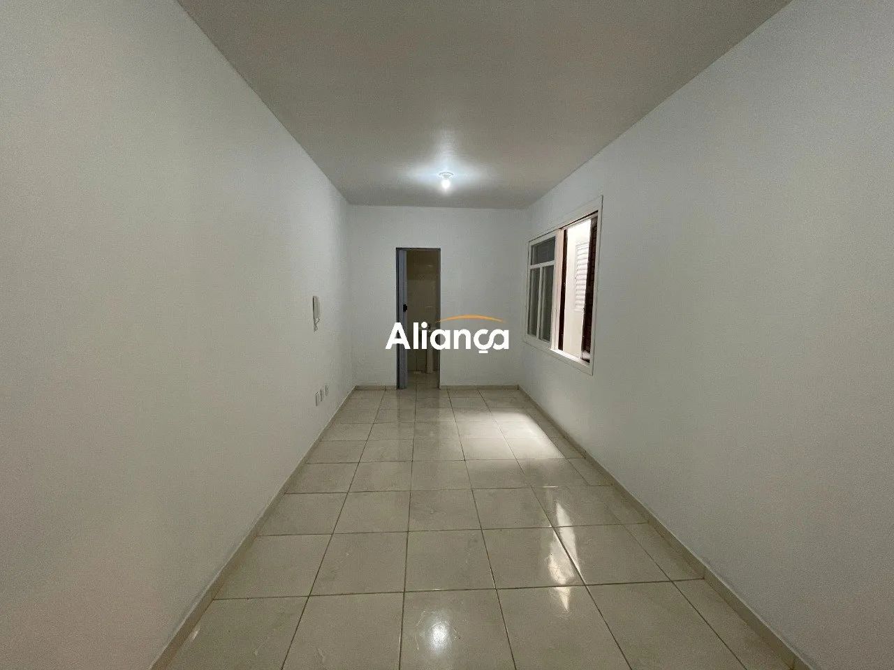 Apartamento para alugar com 1 dormitório, térreo no bairro Azenha em Porto Alegre/RS - Foto 2