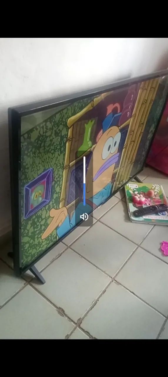 Vendo tv com defeito ! 