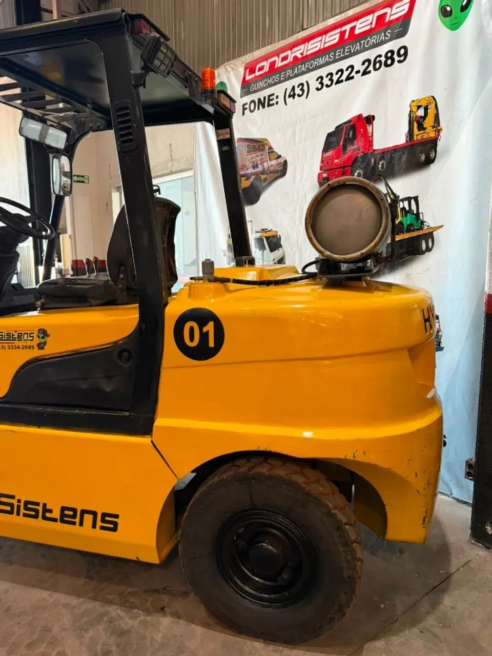 Empilhadeira GLP 4.500kg -  PRONTA PARA O TRABALHO! - Foto 5
