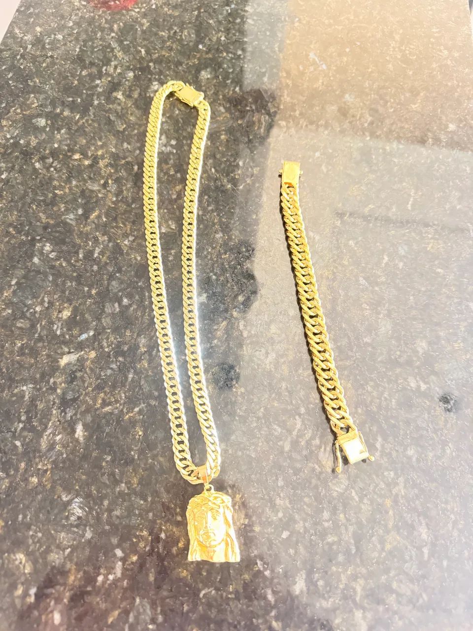 Corrente e pulseira banhada a ouro 18k