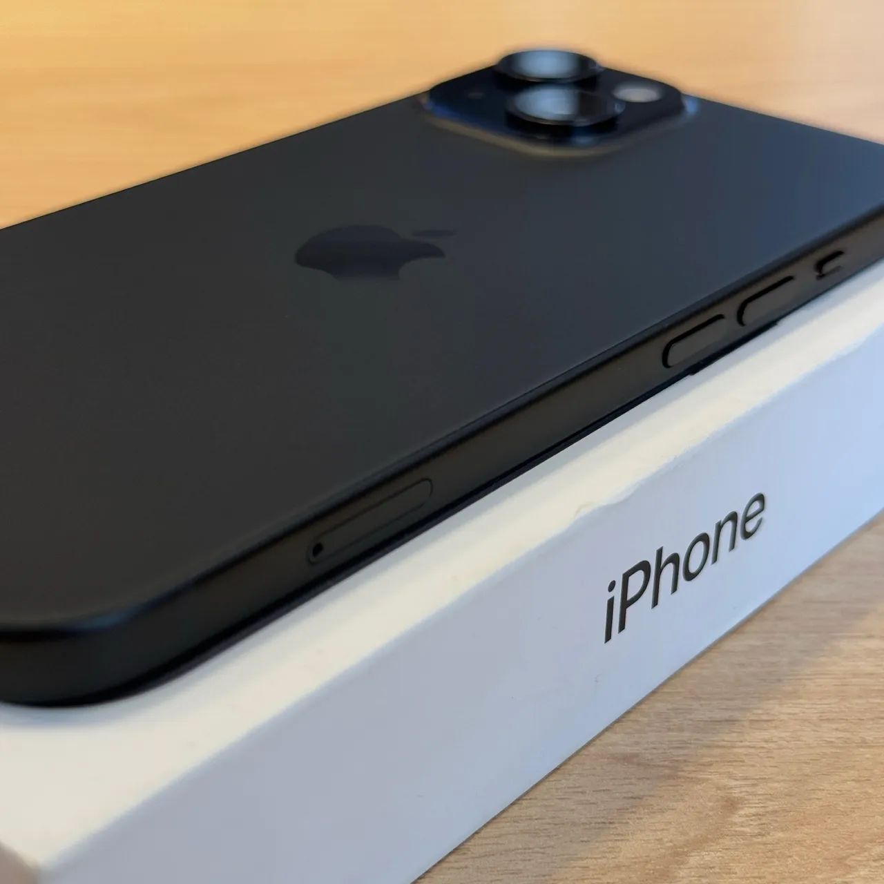 iPhone 15 preto 128GB - Celulares e Smartphones - Querência