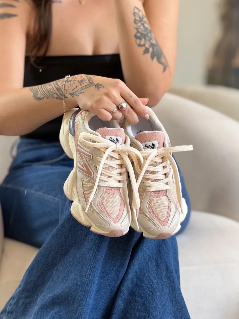 Tênis new balance 9060 - off/rose - Foto 2