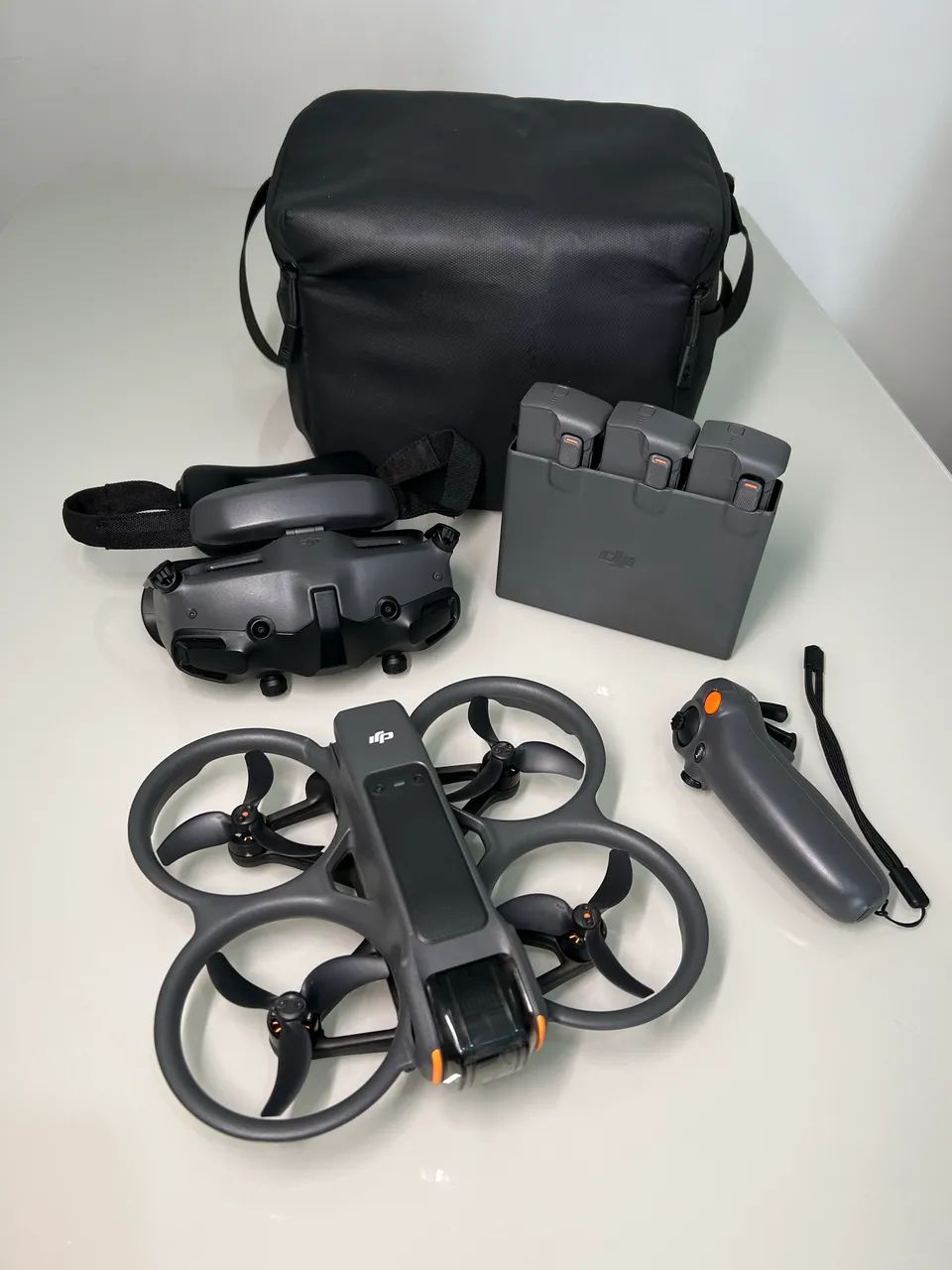 Drone DJI Avata 2 Fly More Combo Motion Controler 