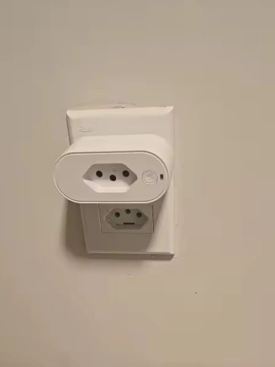 Tomada Inteligente Wi-Fi Tuya | Controle por Voz e App 