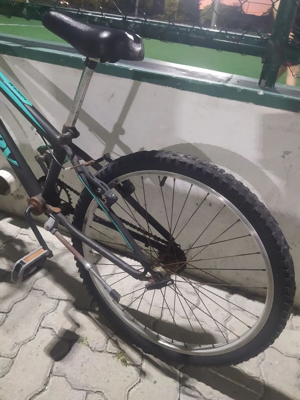 Bike Aro 24 semi nova  - Foto 3