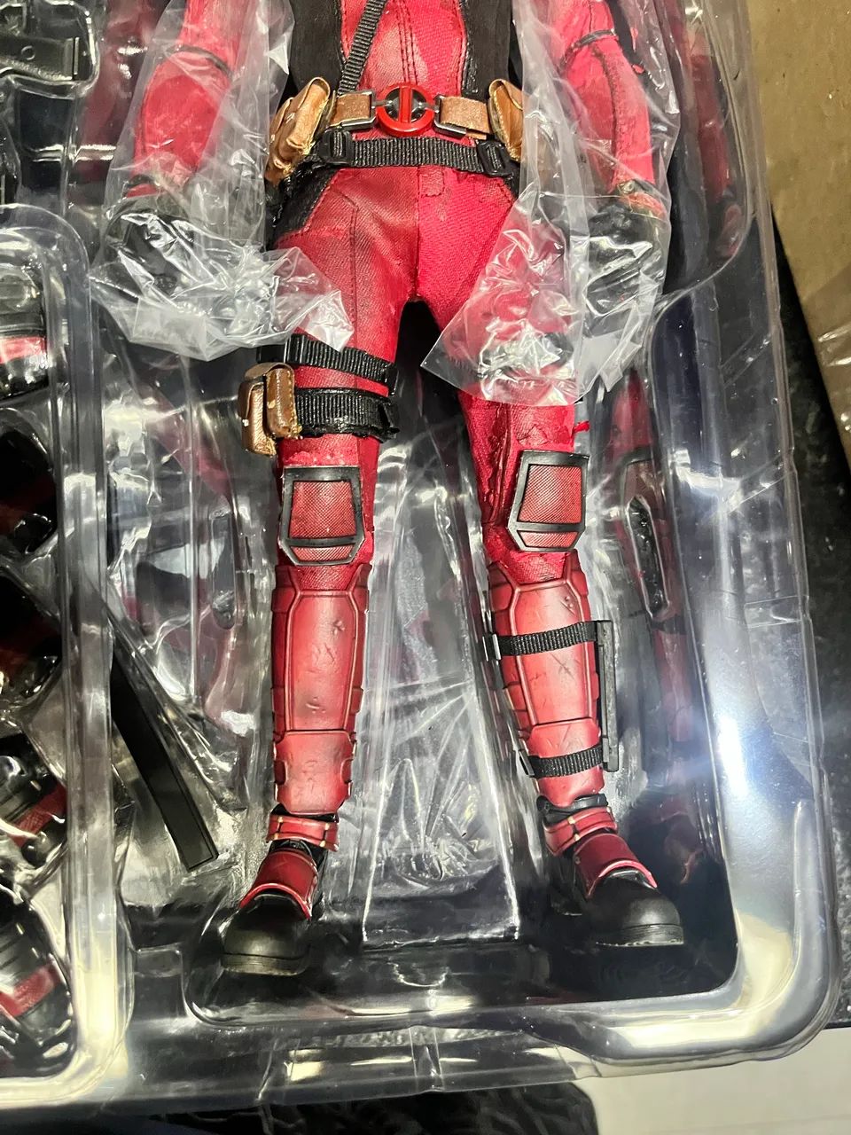 Boneco deadpool hot Toys 1/6 marvel - Wolverine  - Foto 2