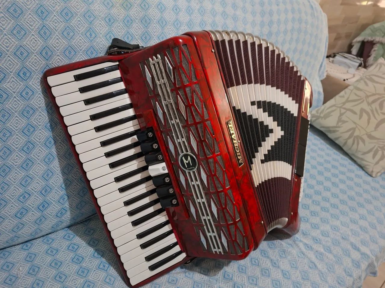 Acordeon Michael 120 baixos  vermelha  - Foto 4