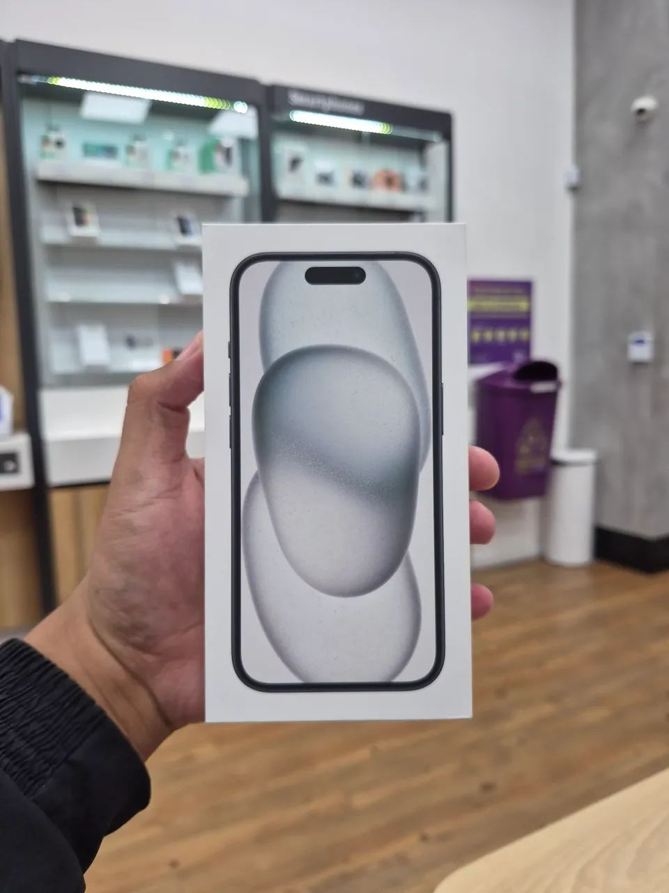 IPHONE 15 256GB (LACRADO)
