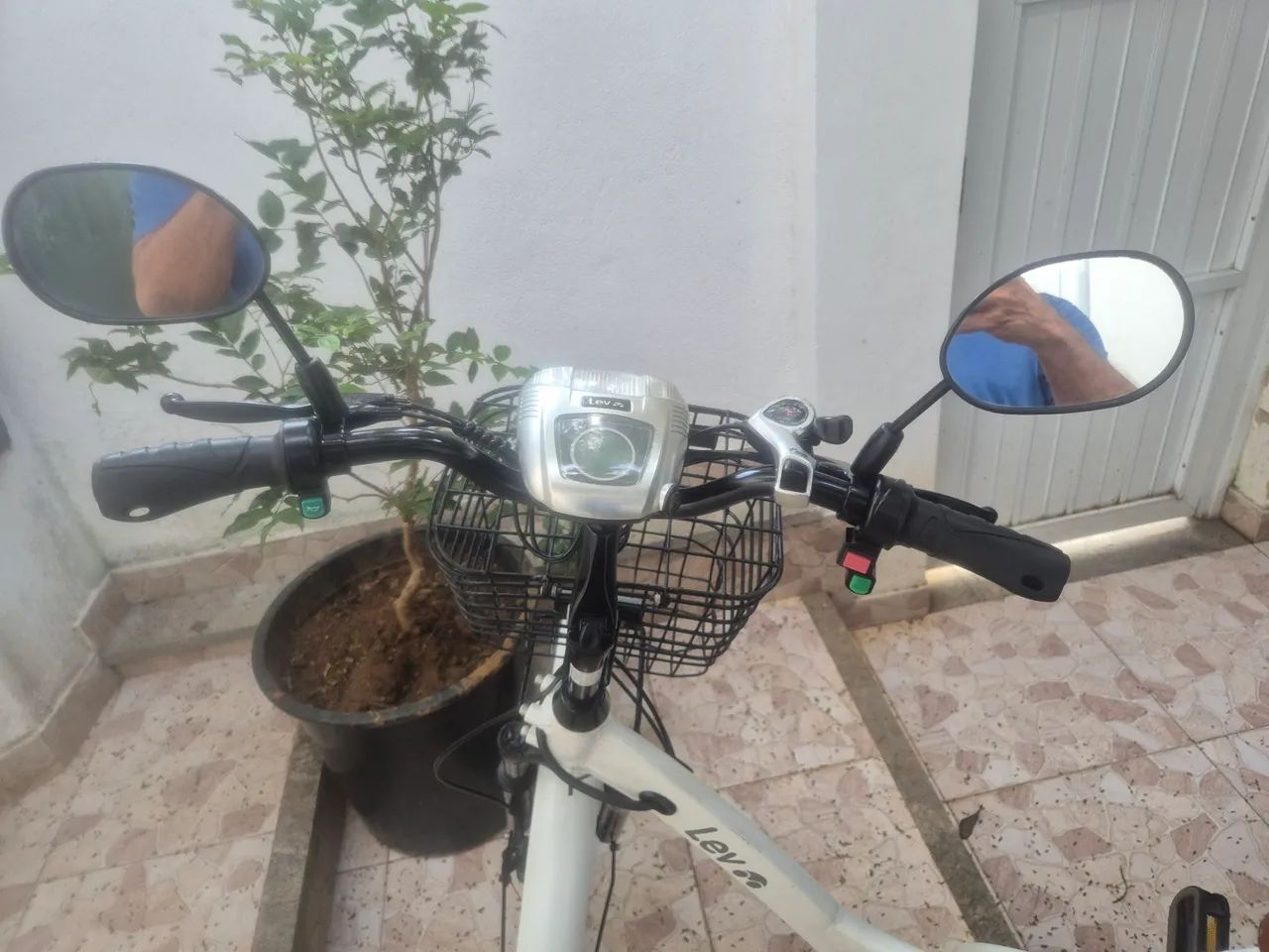 Bicicleta LEV L+ em excelente estado - Foto 5