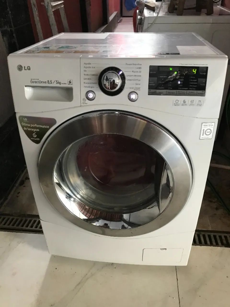 Maquina de Lavar e Secar Roupas