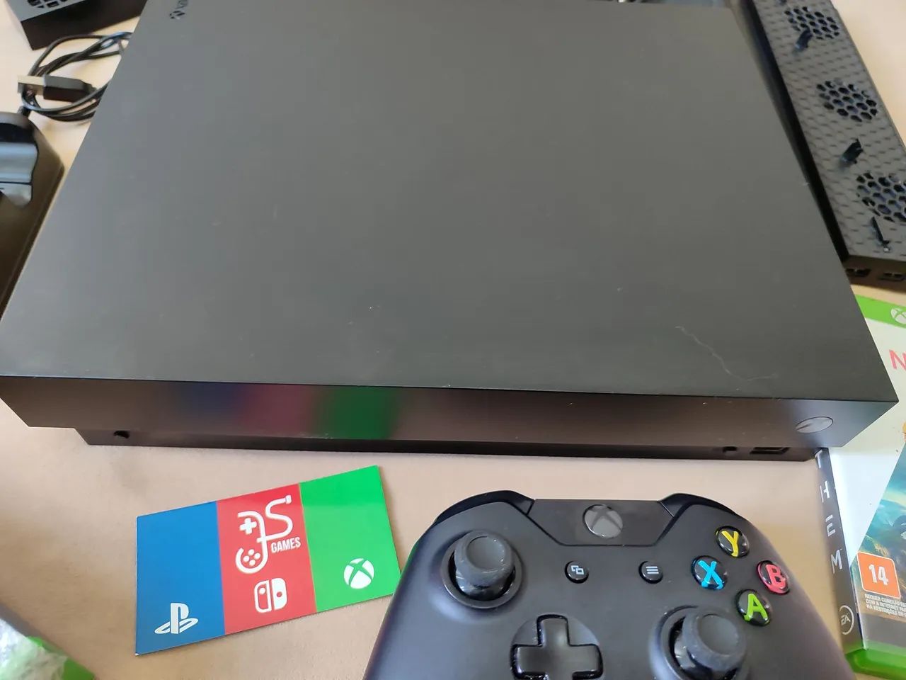 Xbox one x 1 terá com jogos e assessórios  - Foto 3