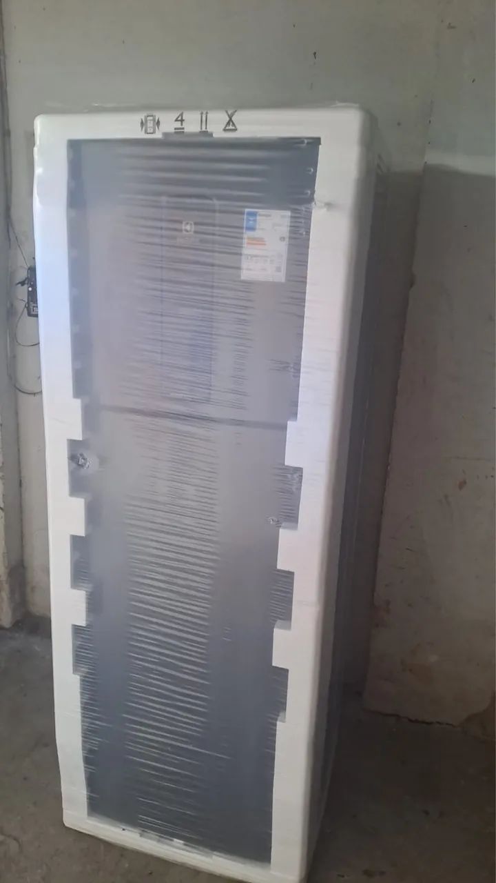 Geladeira Eletrolux 481 litros - zero - Foto 2