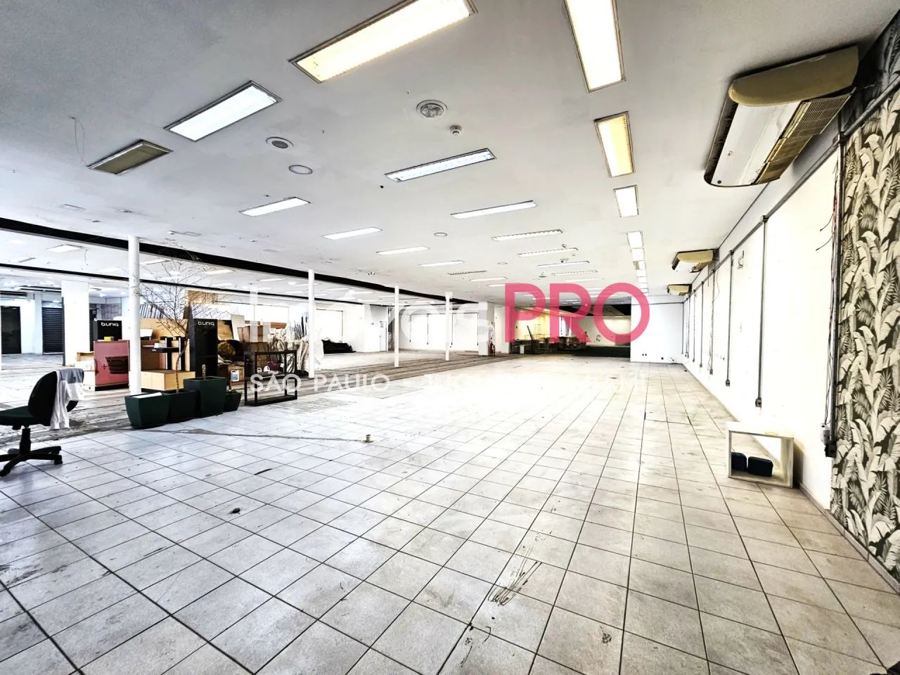 Imóvel comercial de esquina com dois pavimentos - Foto 5