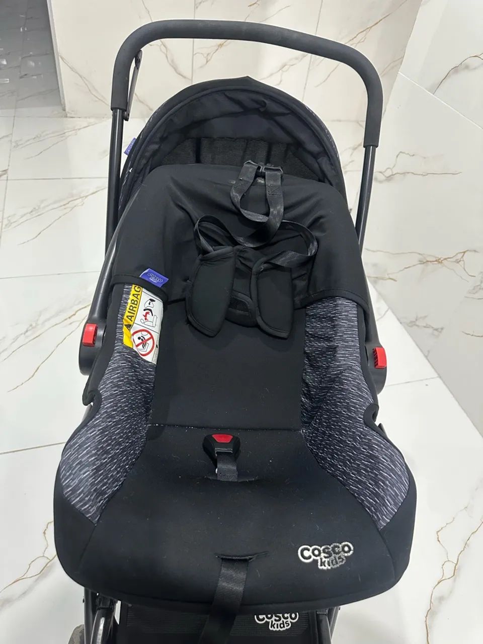 Carrinho de bebê Cosco c/bebê conforto  - Foto 3