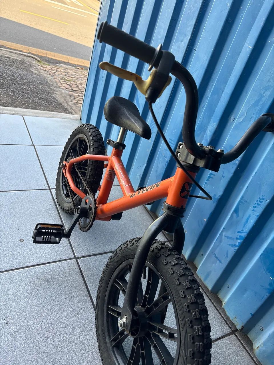 bicicleta b-twin aro 14 - Foto 5