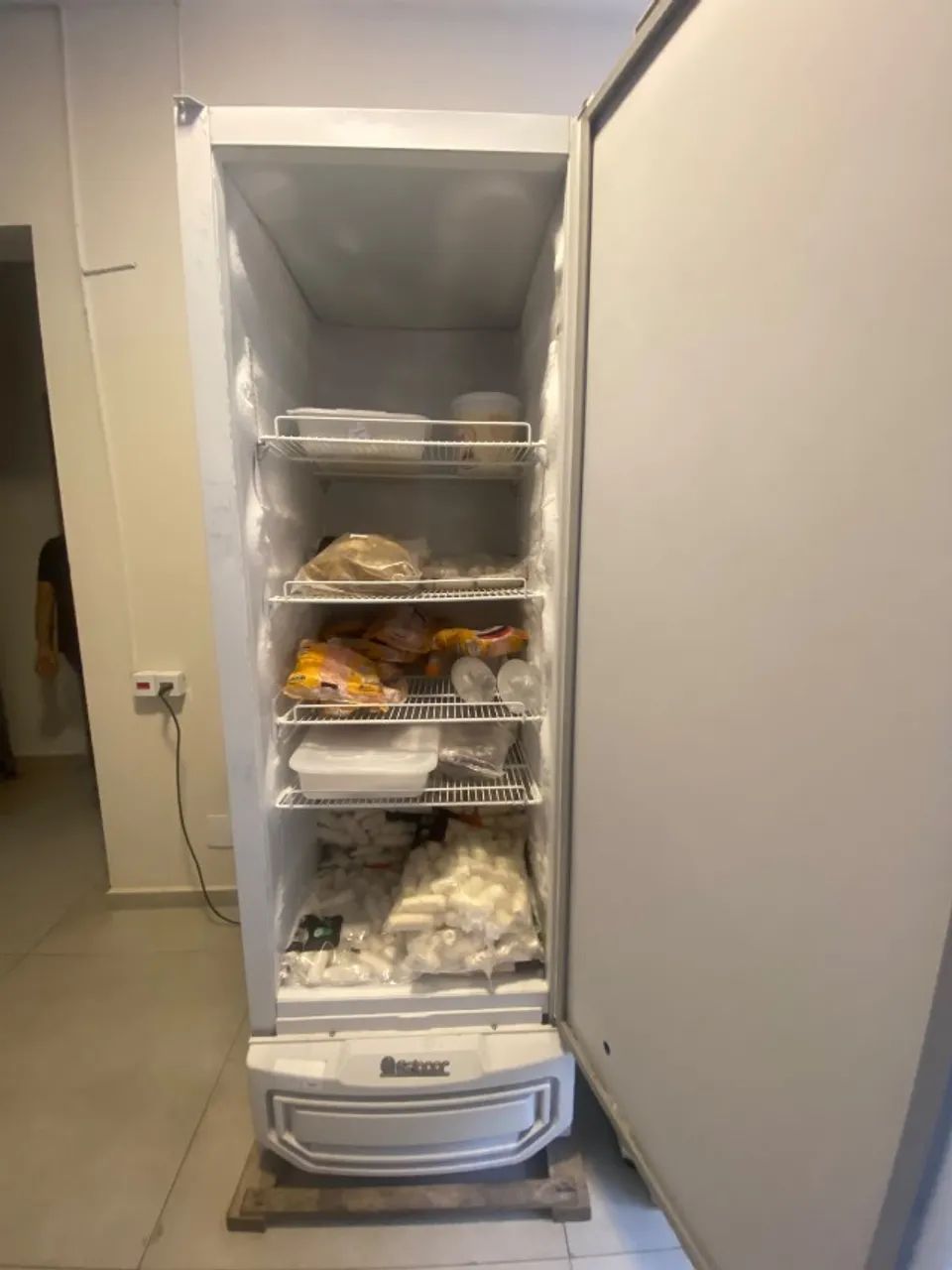 FREEZER GELOPAR 577 LITROS - Foto 3