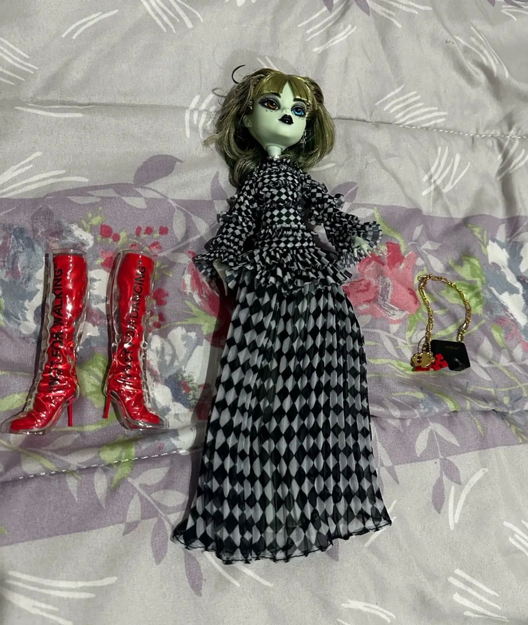 Monster High: Harmonie Ghoul (off-white 2023) - Brinquedos e Jogos