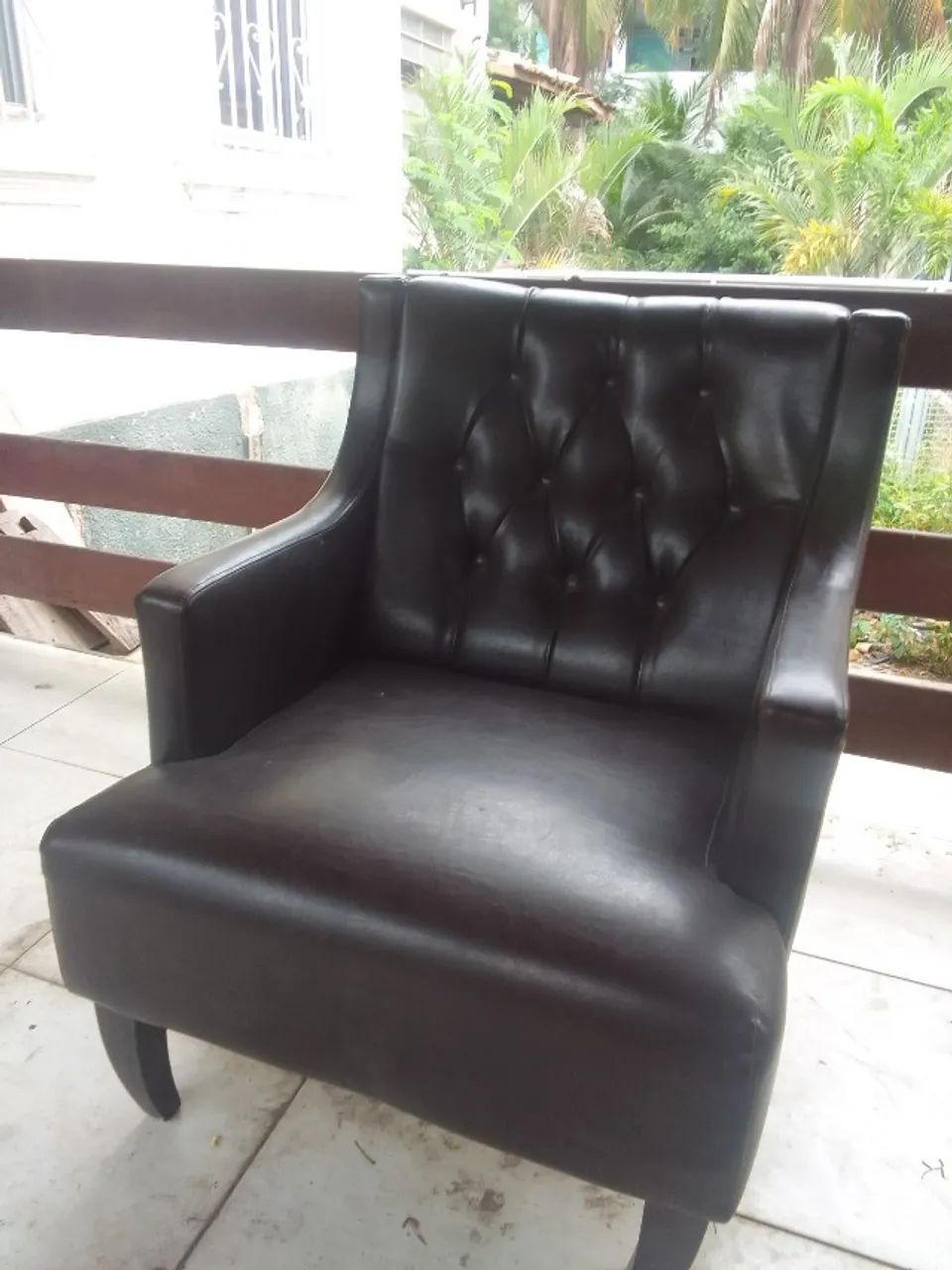 Leather Armchair65746292626818125