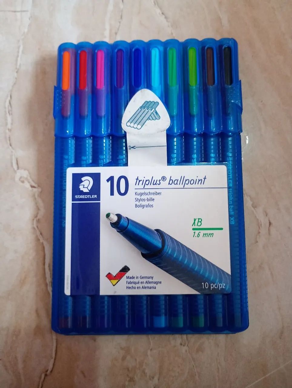 Caneta staedtler triplus ballpoint 