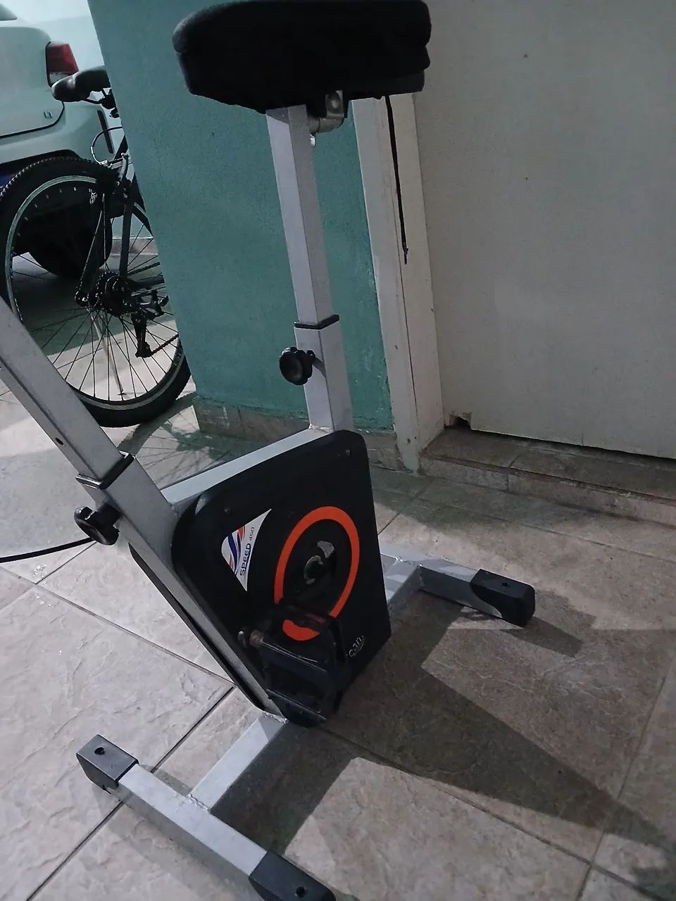 Bicicleta ergométrica para treino em casa - Foto 2