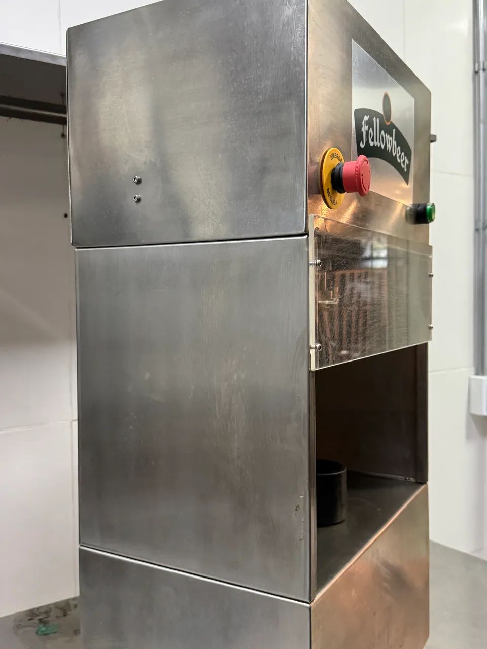 CRAVADORA DE LATINHA PNEUMÁTICA AUTOMATIZADA EM INOX  - Foto 2