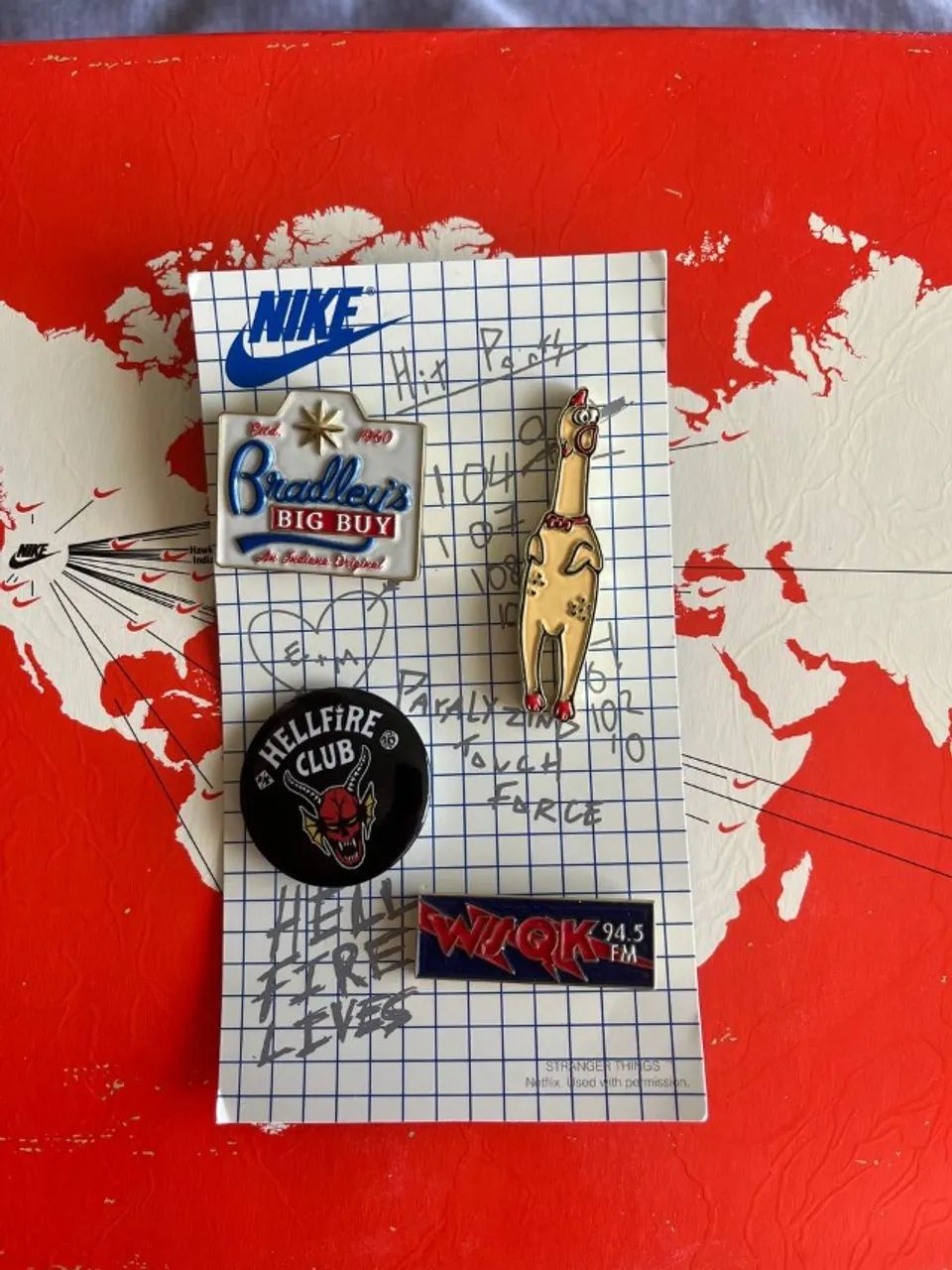 Broche do Tenis Nike Dunk Low x Stranger Things  - Foto 4