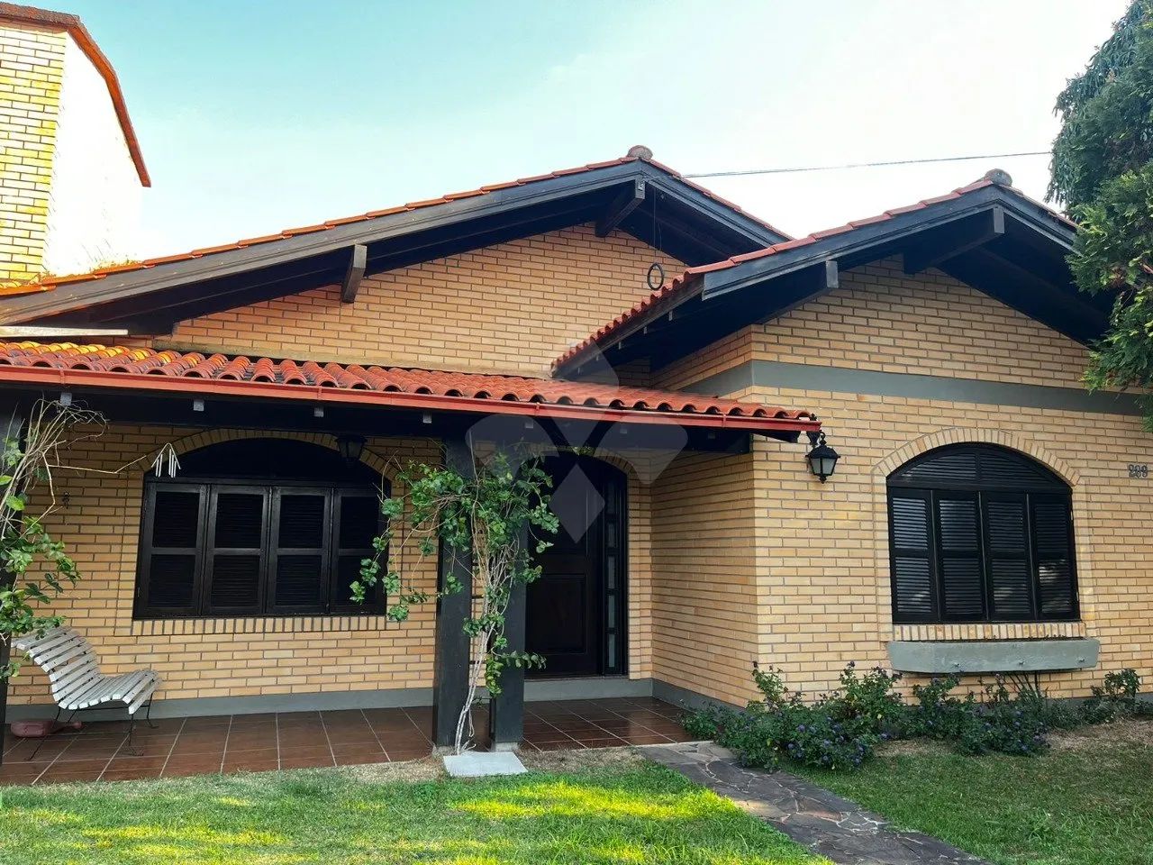 Casa térrea 3 dormitórios à venda, bairro Centro -Garopaba -SC - Foto 2