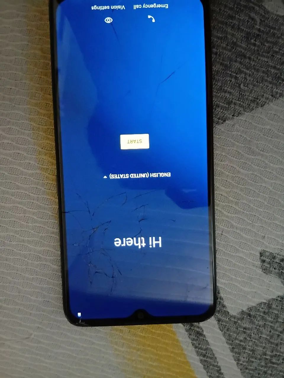 Celular moto e20 funcionando+acessórios 