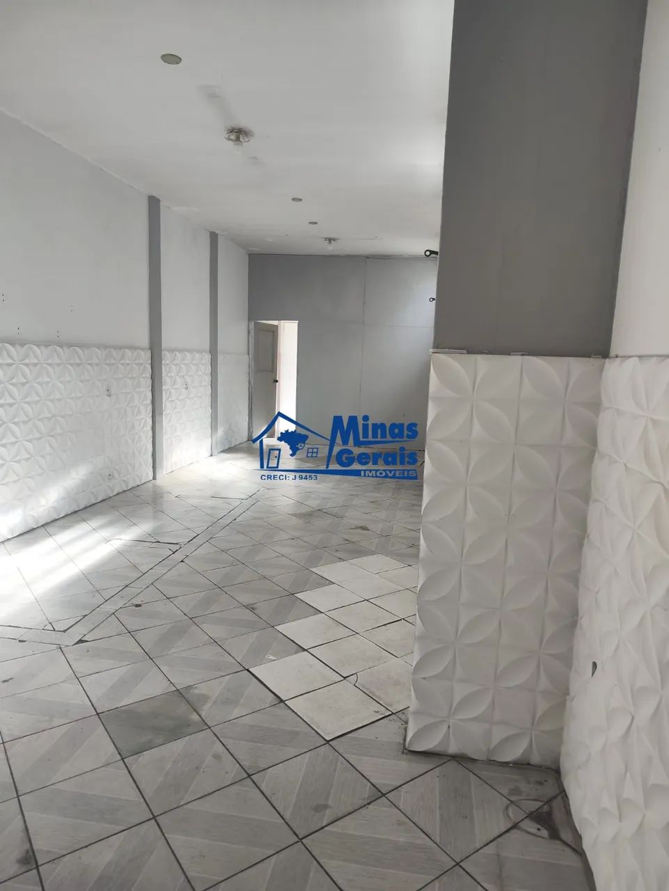 PONTO COMERCIAL PARA LOCAÇÃO E VENDA - Salão Comercial com Edícula - Bosque dos Eucaliptos - Foto 2