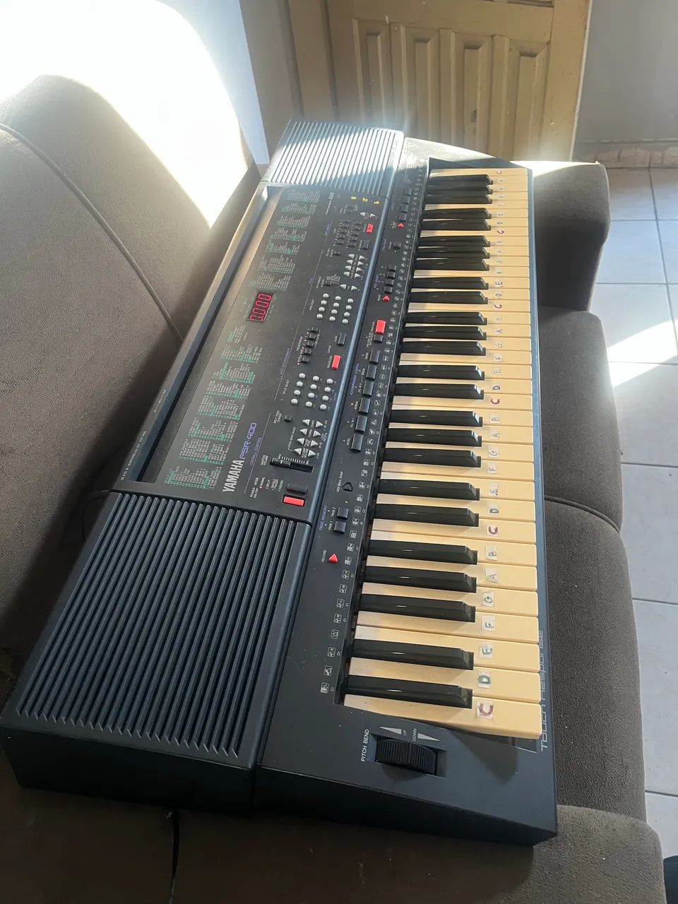 Teclado Yamaha psr400 - Foto 3