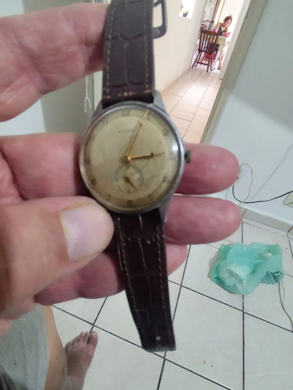 Relógio antigo corda antigo  Cima,funcionando  - Foto 4